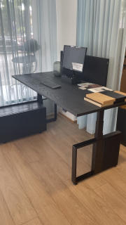 Výprodej stolu MODESK Elements